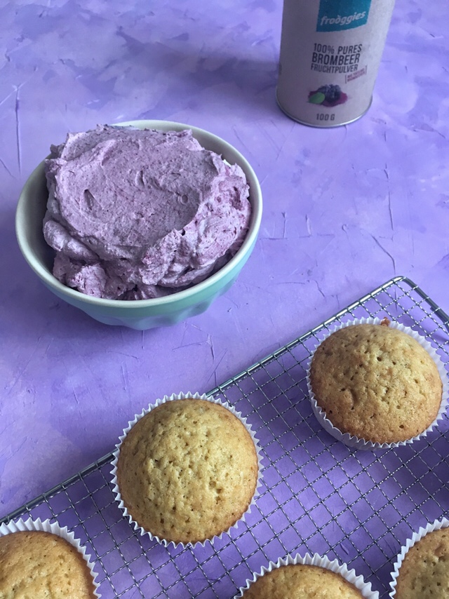Vanilla Cupcakes with Blackberry Mascarpone Frosting